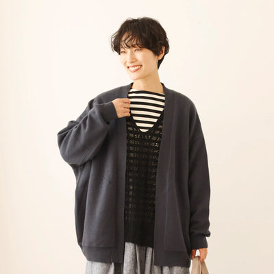 穿上它就能讓您看起來很棒的羊毛開襟衫。 