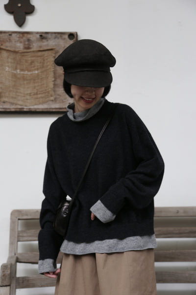 至高の着心地とスタイリッシュなシルエットを実現した ウールニット　セーター　ダークグレー251012-1