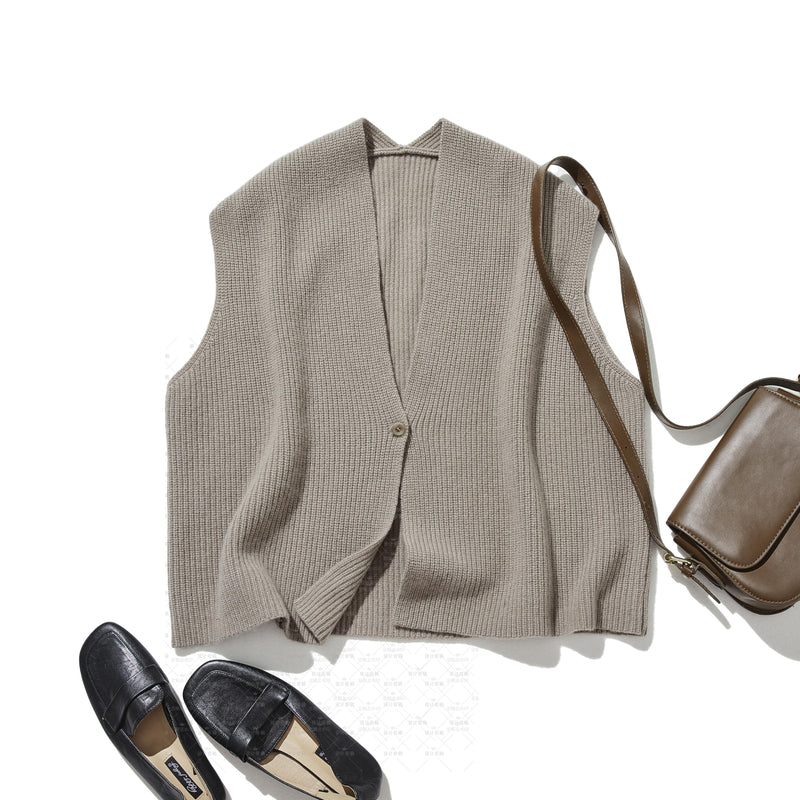 Enjoy warmth and style at home or outside with this 100% knit vest (251103-1)