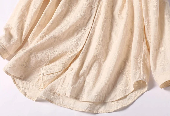 享受繡花布料 Yoke switch 聚攏襯衫上衣 米色 220203