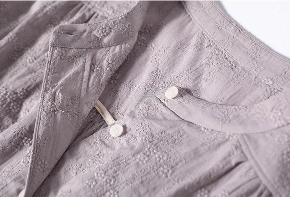 享受繡花布料 Yoke switch 聚攏襯衫上衣 米色 220203