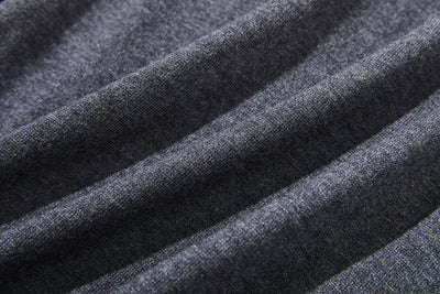 Smooth and high-quality wool blend pullover for everyday wear. 230213