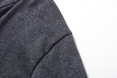 Smooth and high-quality wool blend pullover for everyday wear. 230213